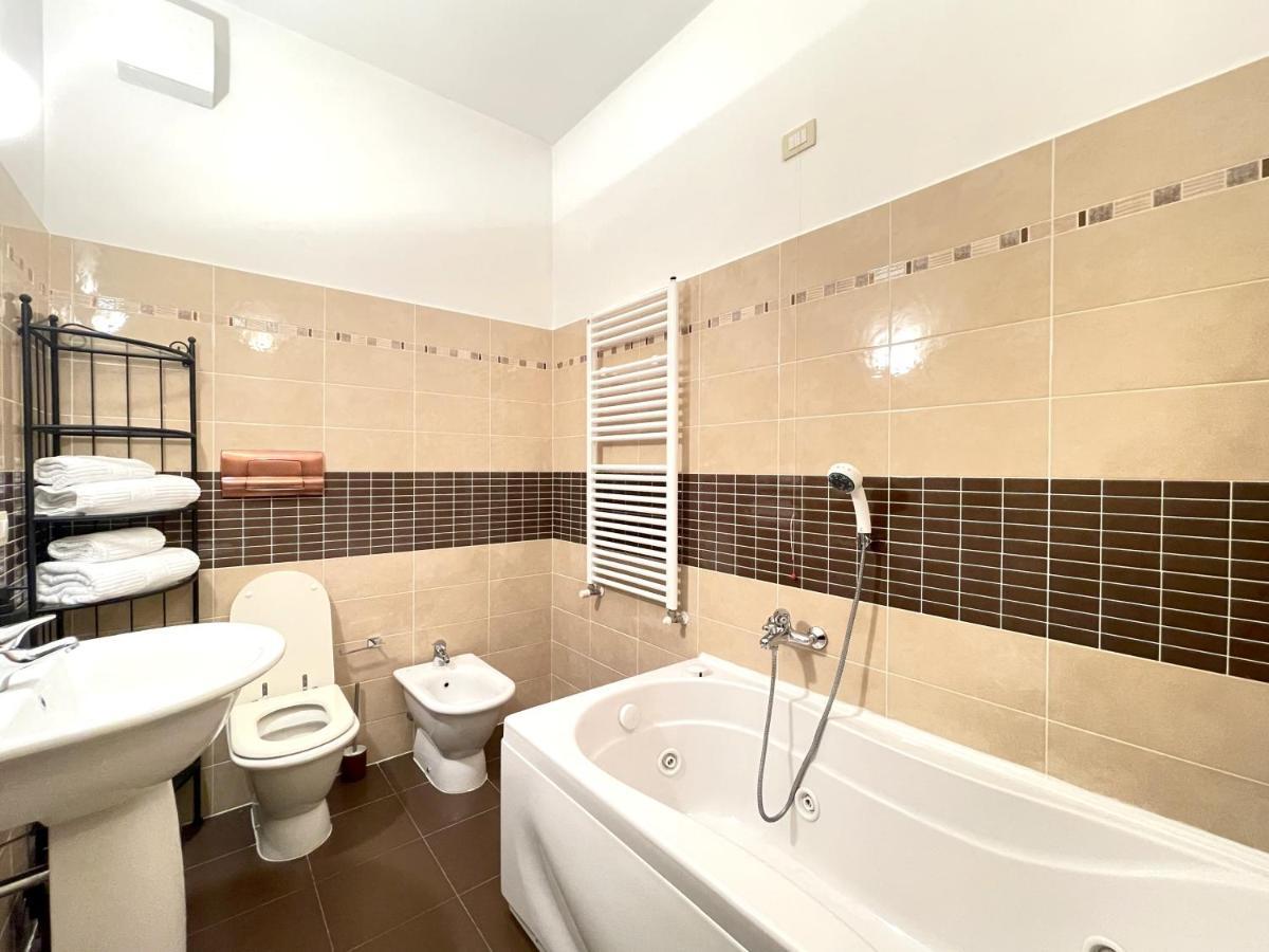 Accomodo Mit48 Trivanotortona Appartement Milaan Buitenkant foto